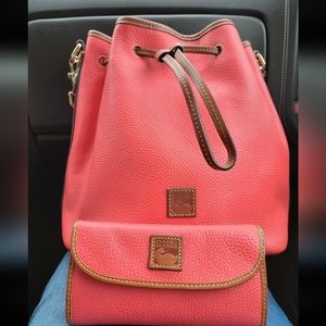 Dooney& Bourke